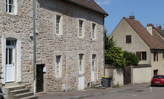 Stenen huis te koop in de historische wijk